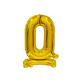 Zahl 0 gold stehend