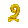 Zahl 9 gold stehend