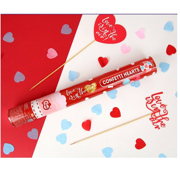 Love is in the air   M